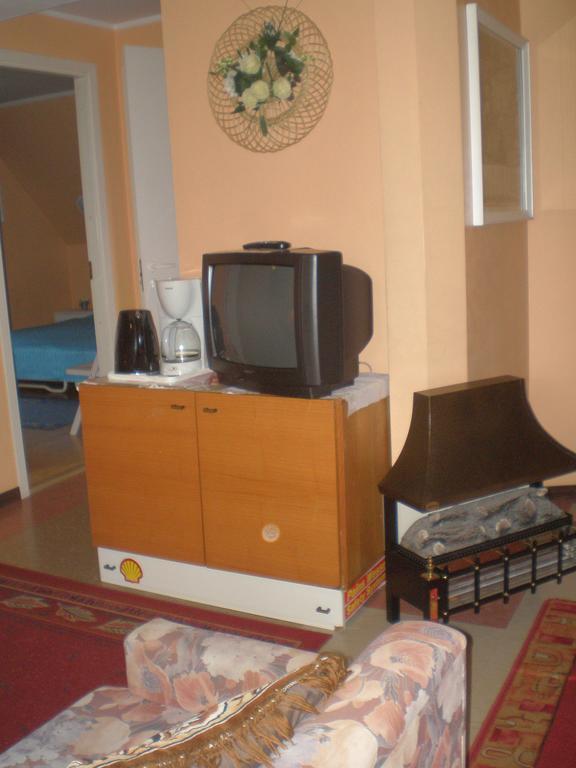 Jannseni Accommodation Parnu Exterior photo