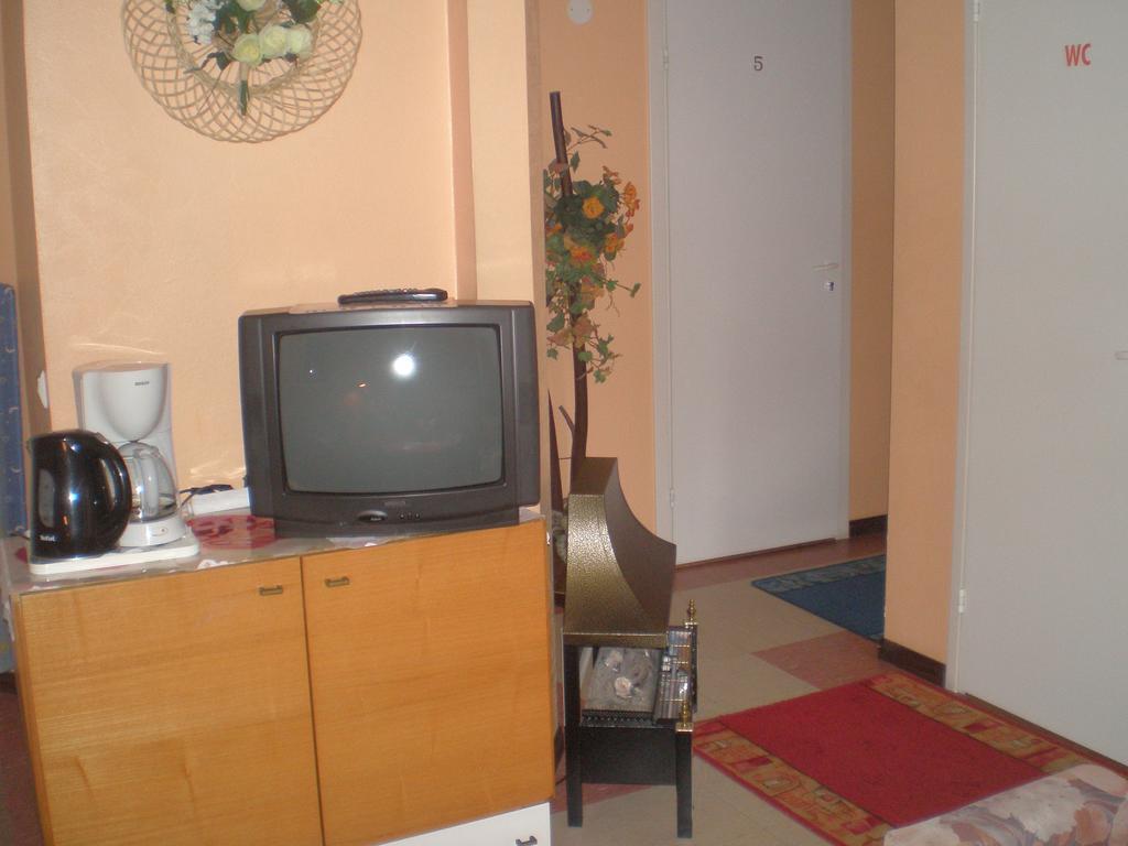 Jannseni Accommodation Parnu Exterior photo