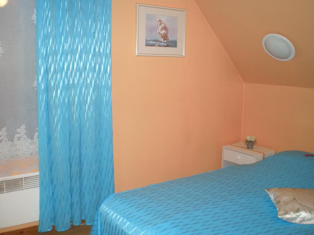 Jannseni Accommodation Parnu Exterior photo