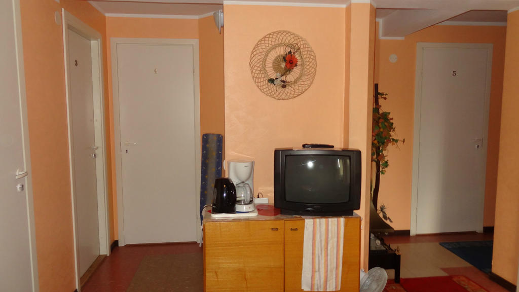 Jannseni Accommodation Parnu Exterior photo